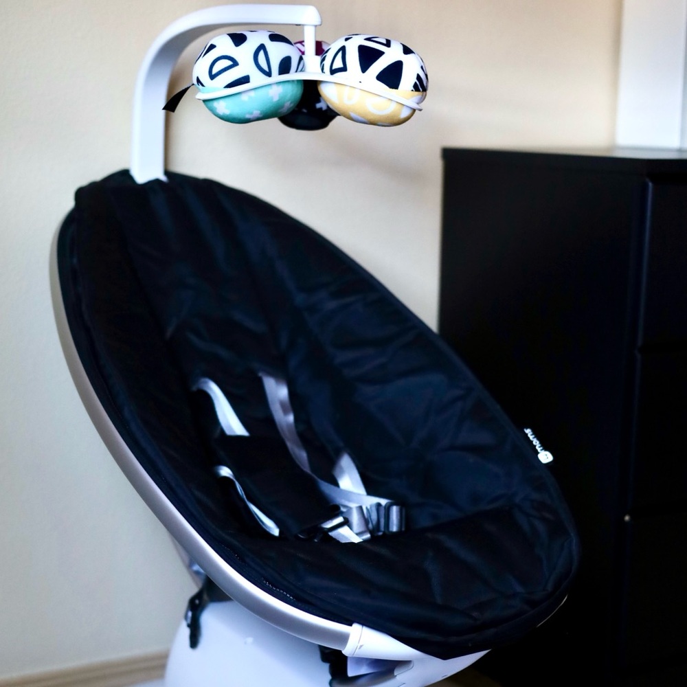 4moms MamaRoo baby swing like new